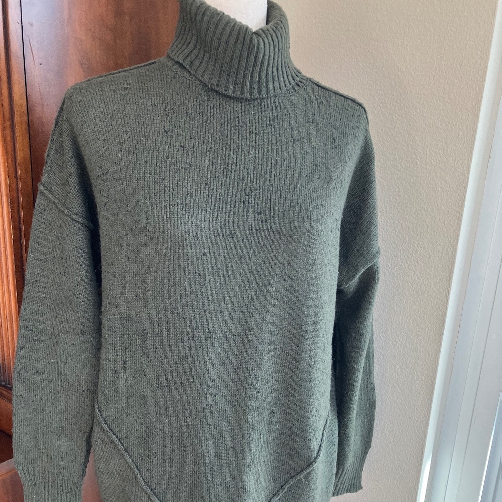 Michael Kors Olive Green/Black Specs Sweater - Size Medium